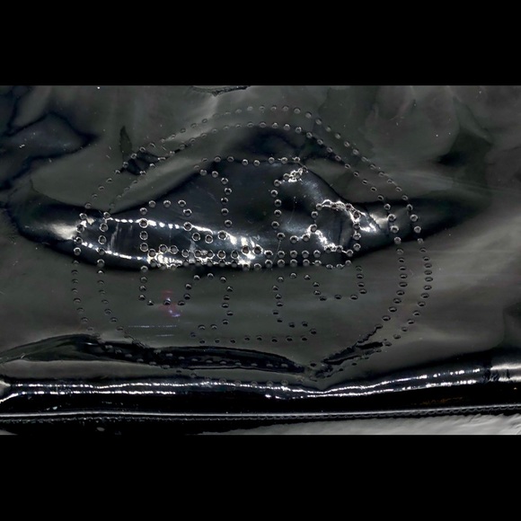 Tory Burch Bombe Patent Leather Tote - Picture 9 of 12